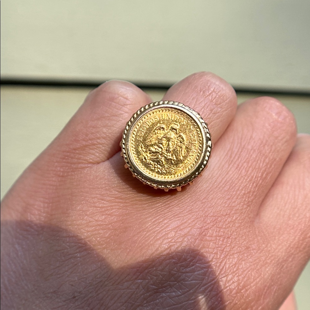 14K yellow gold, 1945 Mexican 22K 2.5 Peso Coin Ring